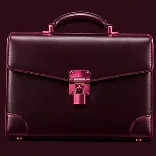 Locked leather briefcase — Run4Win